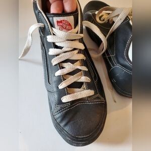 Vans dogtown tony alva mid skool shoes size 9